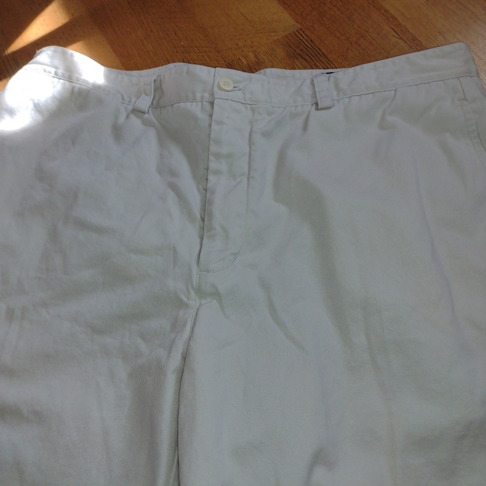 Vineyard Vines Men's Shorts Size 38